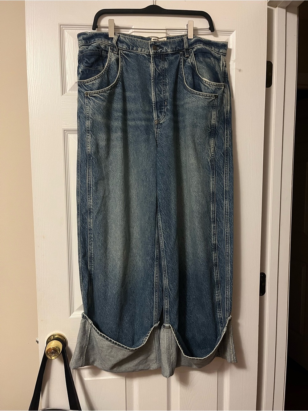 Free People/ We The Free Final Countdown Wide Leg Cuffed Jeans Size 31 - Picture 10 of 13
